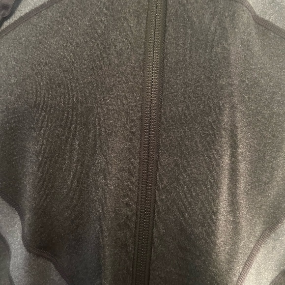 Lululemon size 10 - Picture 2 of 3